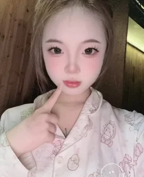 常州00后妹妹尝鲜