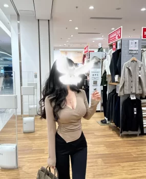 00后兼职小妹粉嫰