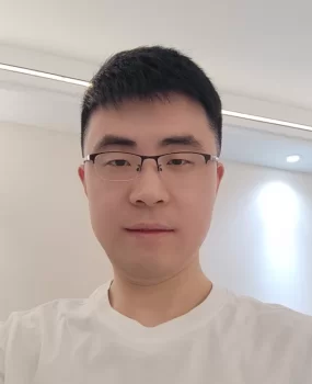 帅气斯文男生值得推荐