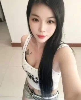 玉泉山年轻少妇