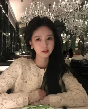 上海03新人粉嫩水多口活好