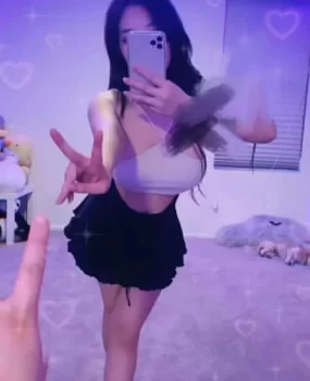 成都妹子，前凸后翘