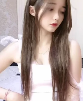 刚下水的漂亮软妹